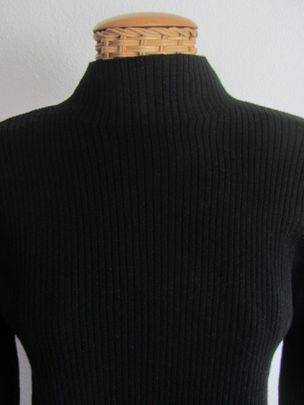 Pullover & Sweatshirts: UNIQLO - Rippen Pullover m. Stehkragen M – Gebraucht aus Zürich von Diazaio 1