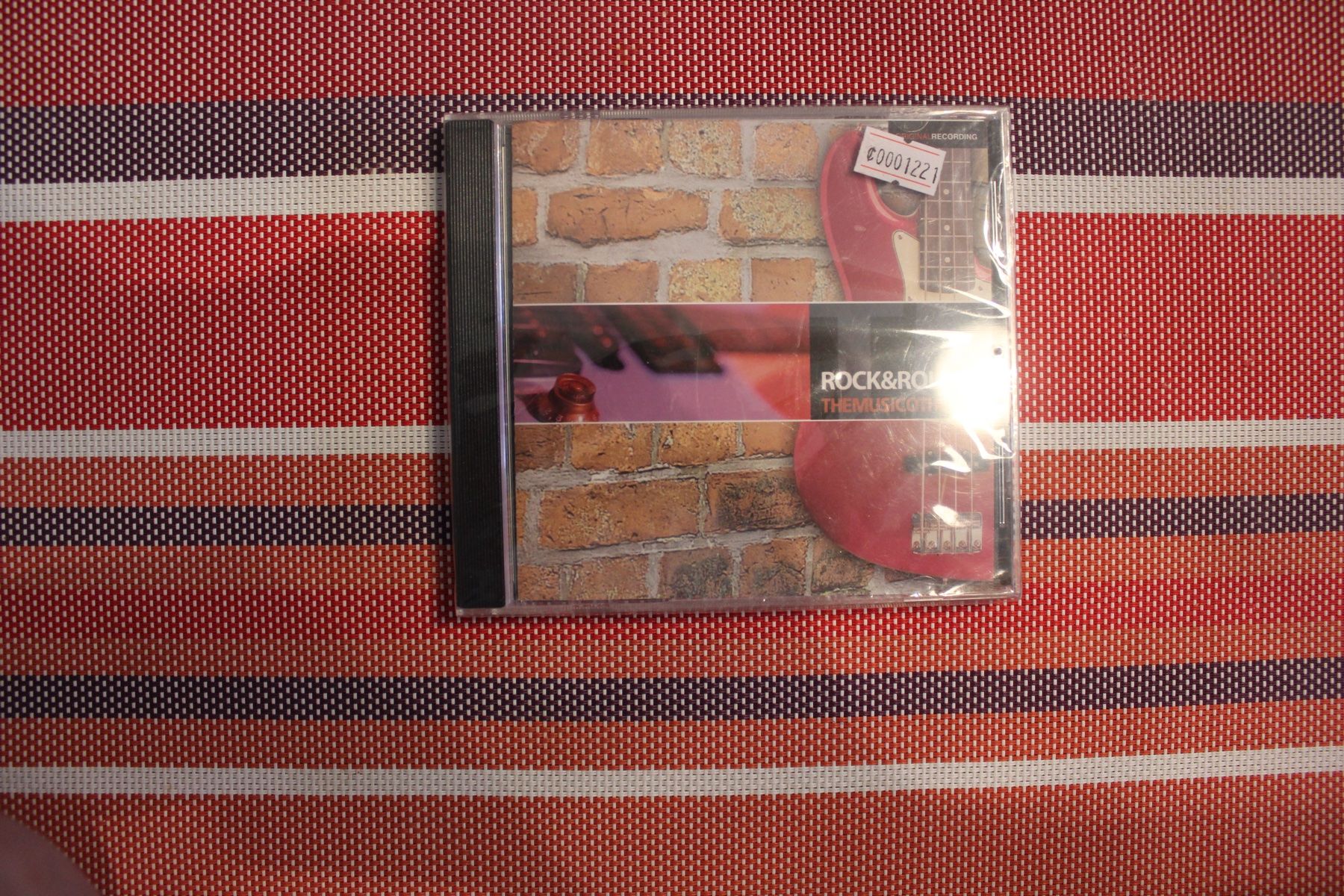 CD: ROCK & ROLL Theusicotheque CD NEU – Nuovo e nell'imballaggio originale da Geroldswil venduto da CD-Verkauf-2022