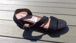 Sandalettes noires en cuir Tamaris, pointure 40, NEUF