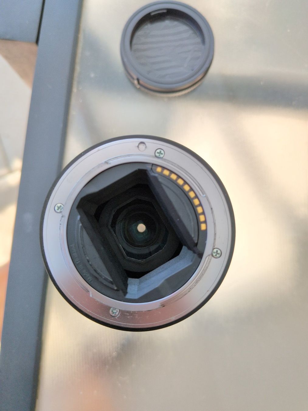 Sony Objectifs: Sony Alpha E-Mount FE16-35mm F4 ZA OSS – Défectueux à Stallikon par D11in 3