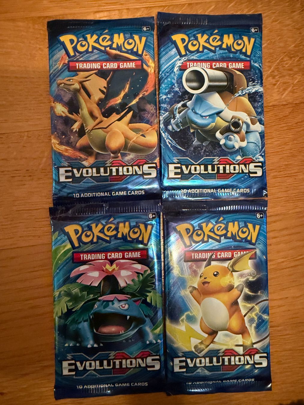 Pokémon Carte collezionabili: Pokémon XY Evolutions 5 Booster Sealed 2x Charizard – Usato da Dietikon venduto da topkap
