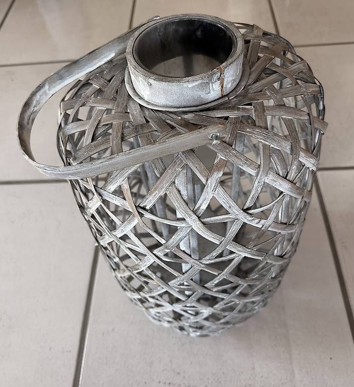 Lanternes: Dekorative Laterne mit Glaseinsatz  CHF 28.- – D'occasion à Zumikon par Fahrgaestin