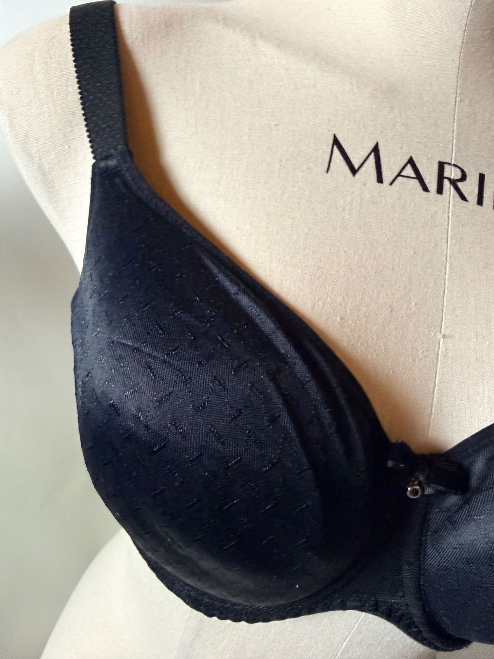 Altra biancheria intima: ULLA, Bügel-BH, Grösse 75E, Farbe Schwarz – Nuovo e nell'imballaggio originale da Rudolfstetten venduto da gst_g7xl 2