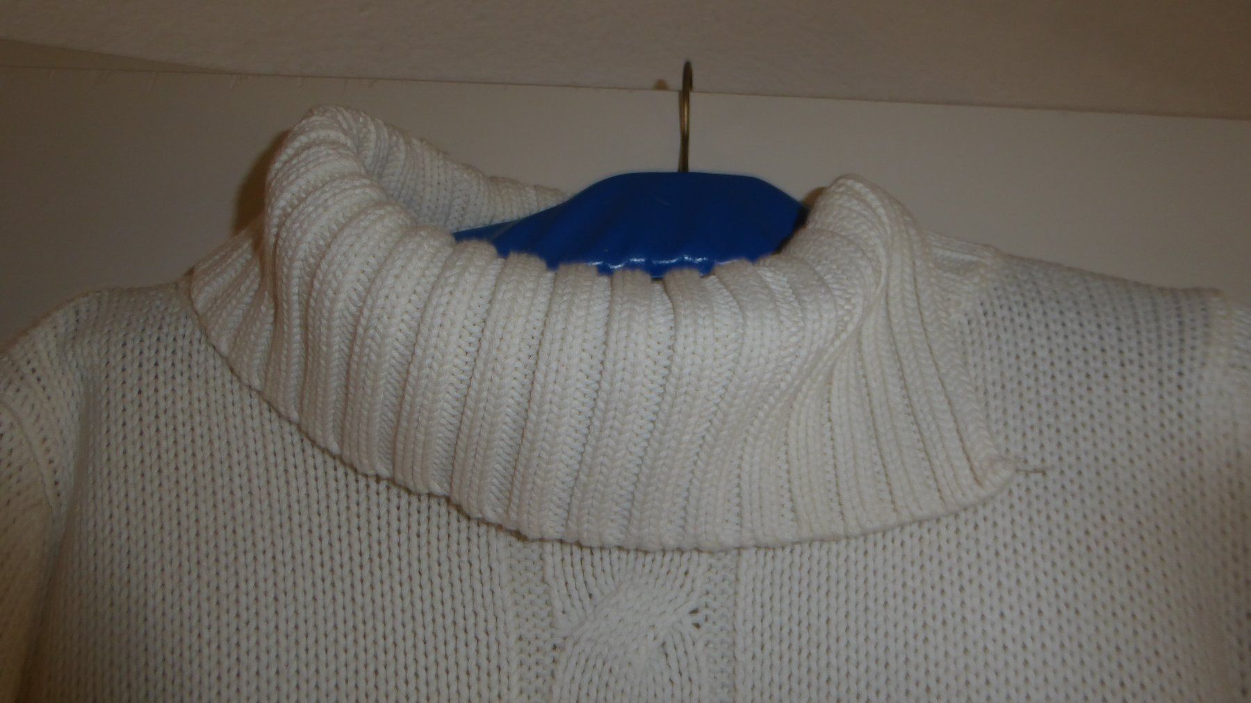Maglioni & Felpe: schön hellgelber Pullover Gr 38 CASSIS – Usato da Sargans venduto da Benziner 1
