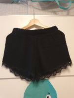 Pantaloncini marca Even&Odd, taglia M.