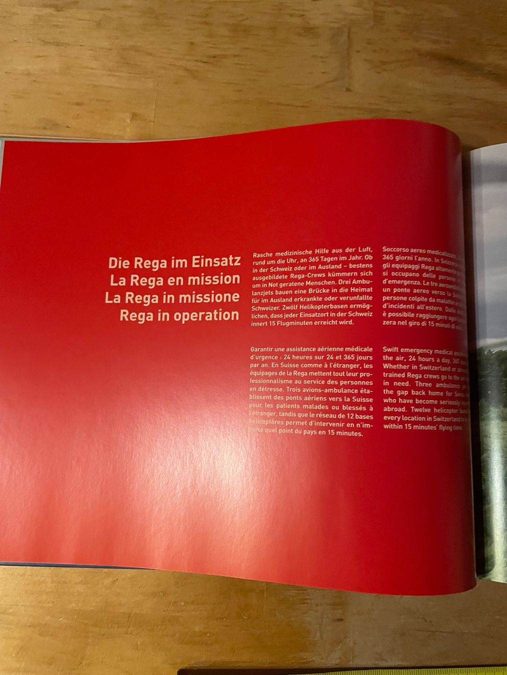 Libri: REGA Backstage - Das Buch der Schweizerischen Rettungsflugw. – Usato da Sent venduto da ManuelB07 6