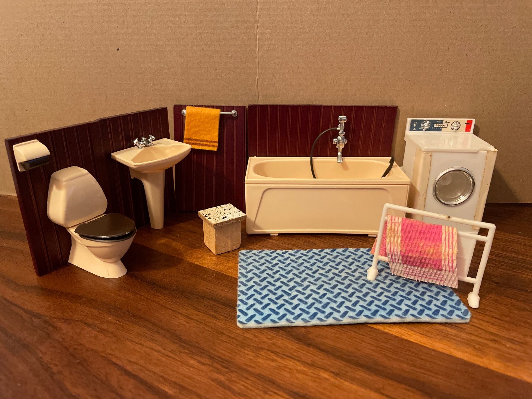 Lundby Case e mobili per bambole: Puppenhaus aus den 70er Jahren – Usato da Zürich venduto da plumita 5