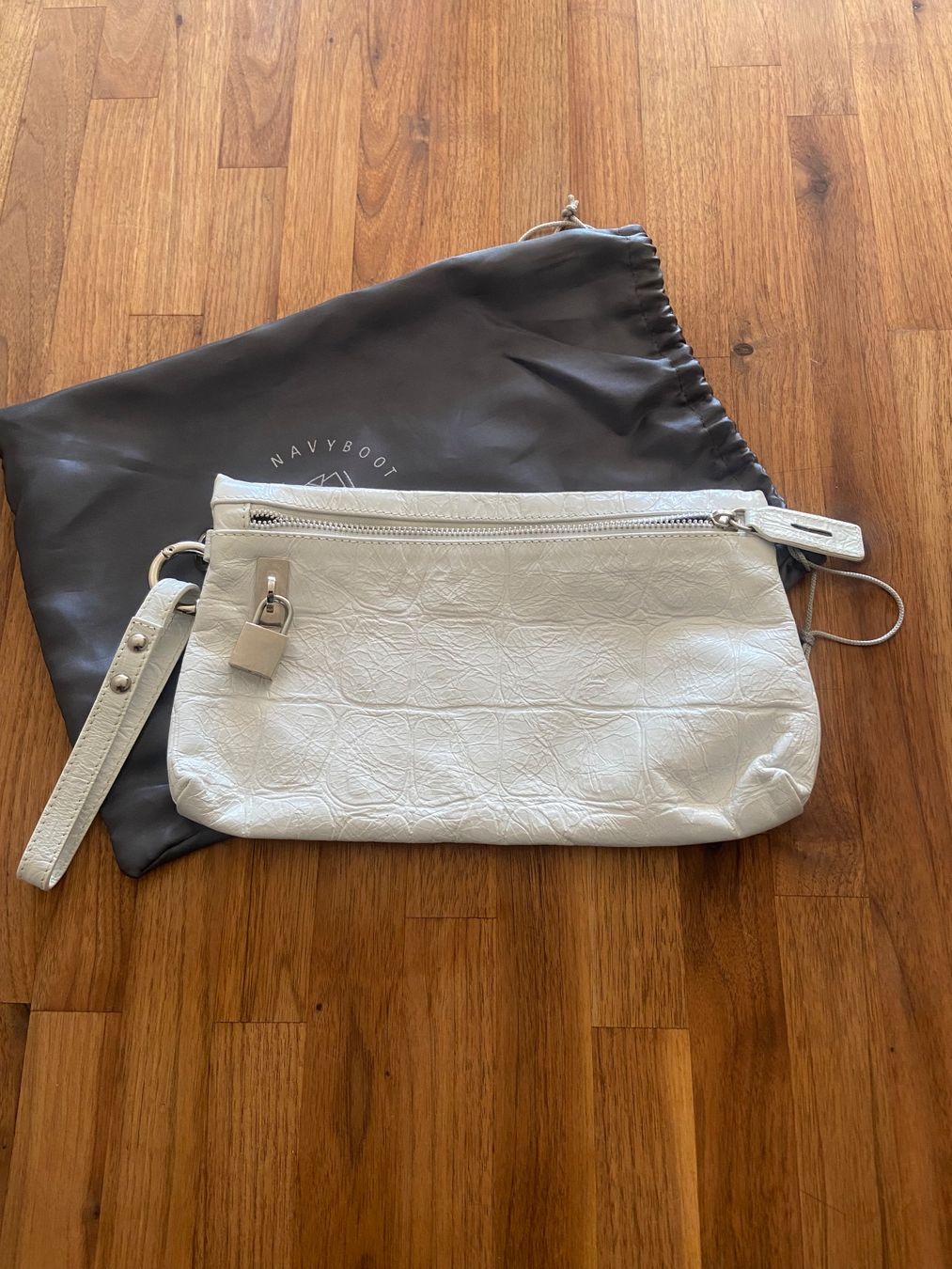 Navyboot Borse da donna: Navyboot Leder Clutch in Weiss, NEU – Nuovo e nell'imballaggio originale da Bäch SZ venduto da manda8806 1