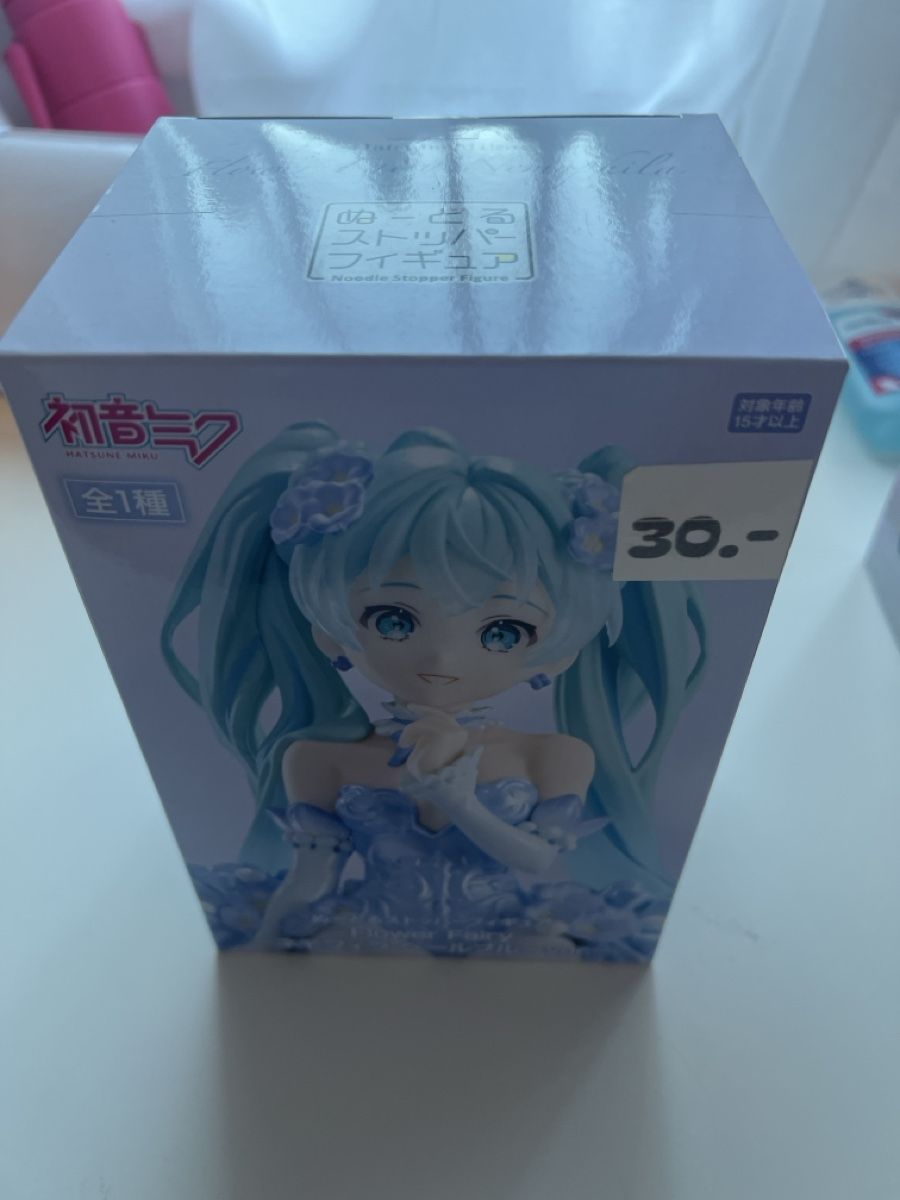 Statuette: Hatsune miku figur UNGEÖFFNET – Usato da Zuchwil venduto da PonyPopArt