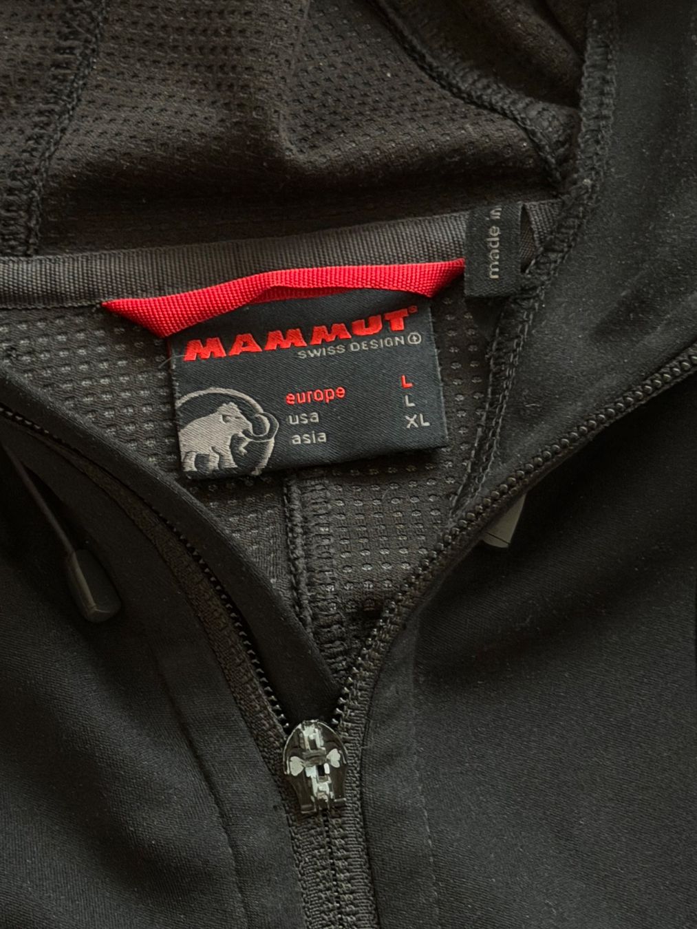 Mammut Giacche: Mammut Softsehll Jacke – Difettoso da Solothurn venduto da Vintage87 2