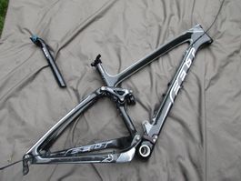 Felt EDICT voll Carbon Fully Rahmen 26" 2195g