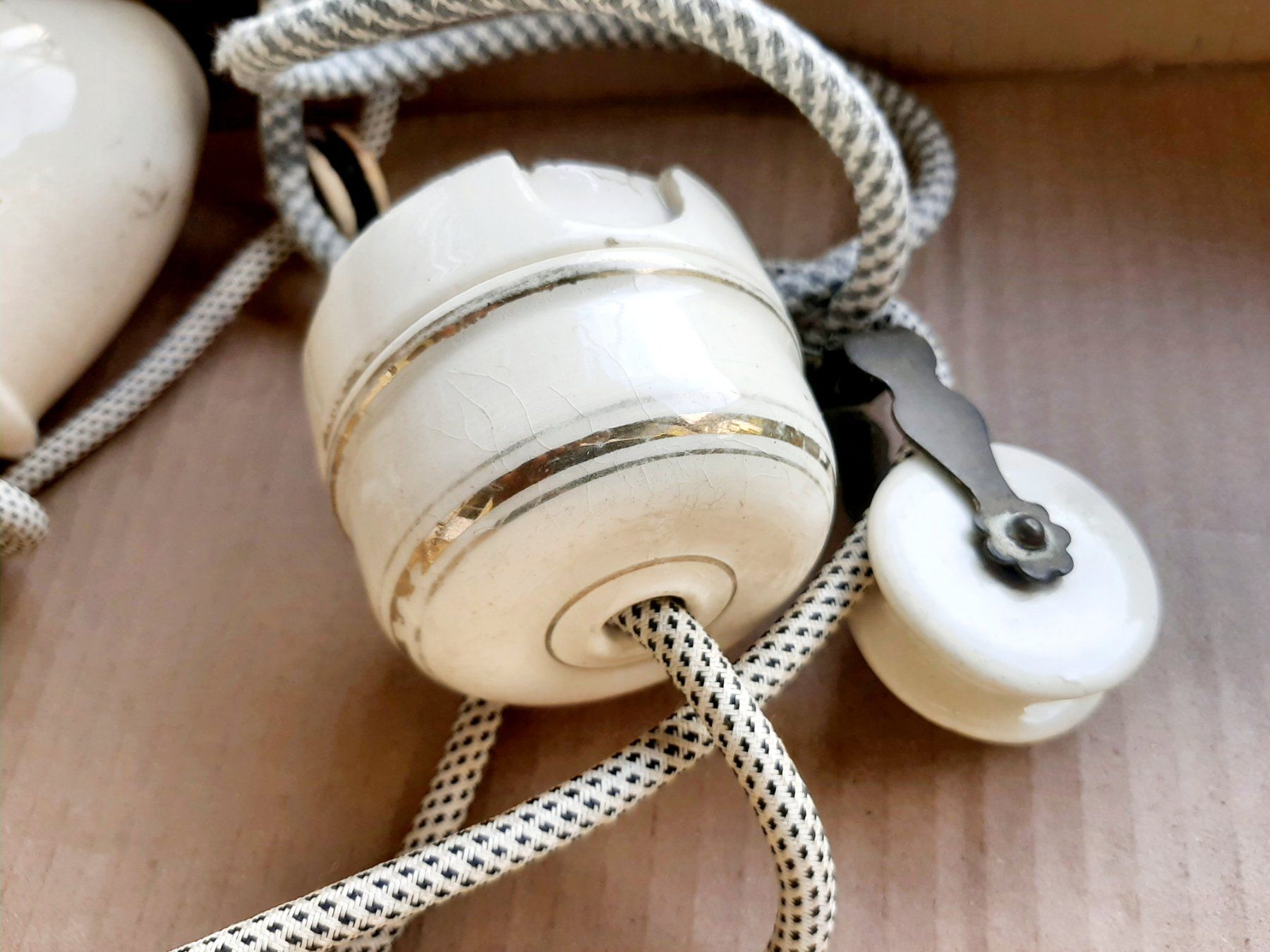 Lustres & lampes de plafonds: Antike Lampe Deckenleuchte mit Flaschenzug – D'occasion à Flaach par maj_w_ 4