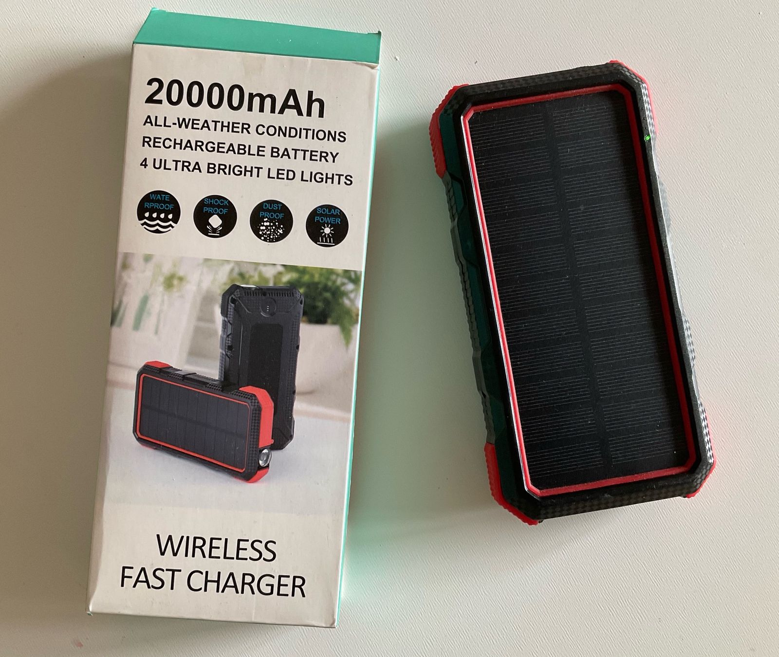 Dispositivi a energia solare: SOLAR Power Bank 20000mAH – Nuovo e nell'imballaggio originale da Zürich venduto da dee_75my 5