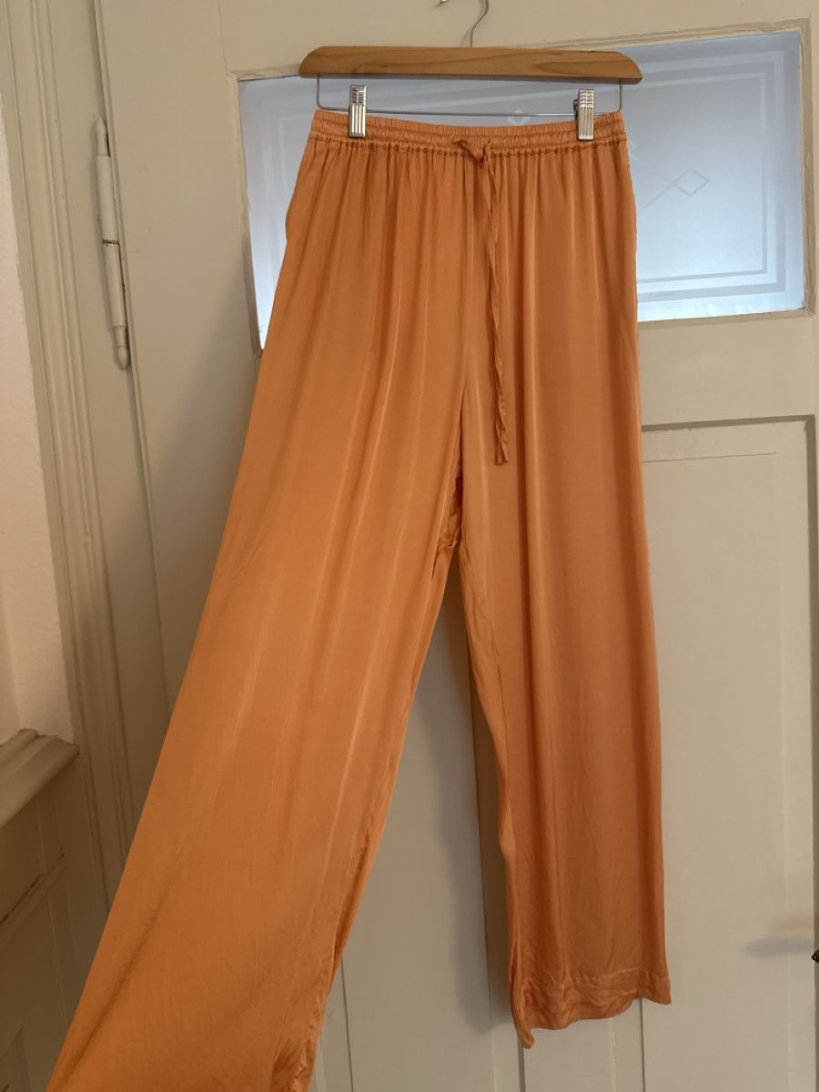 Pantaloni: Leichte Sommerhose von Spell Byron Bay – Usato da Zürich venduto da melaniem007 1