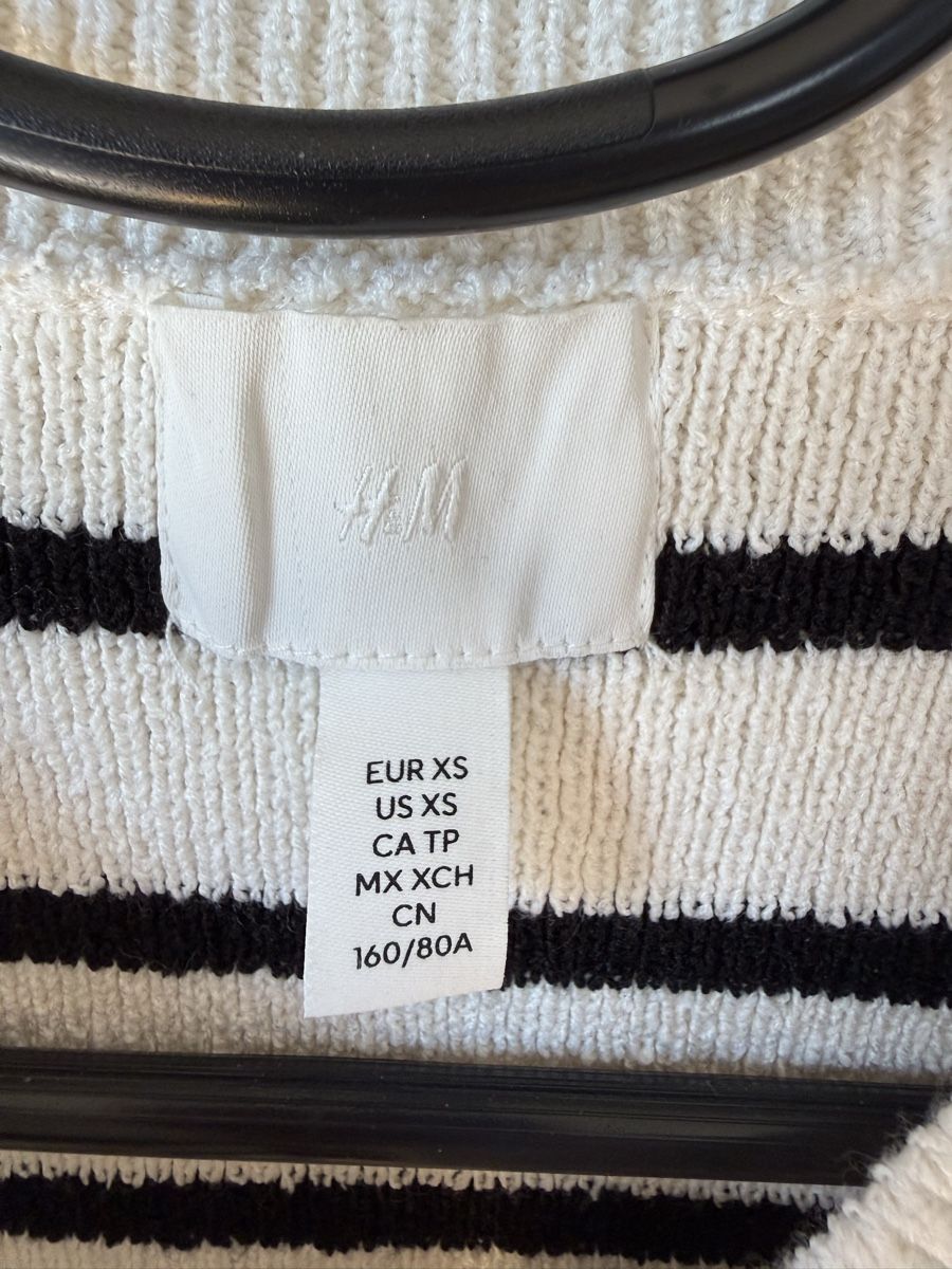 H&M Top: H&M Top xs – Nuovo (secondo la descrizione) da Luzern venduto da Aistee 5