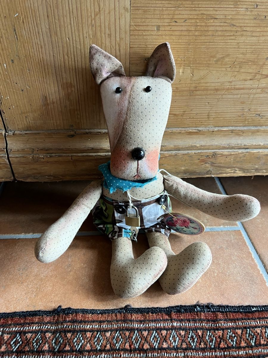 Puppen: Künstlerpuppe Bullterrier – Neu (gemäss Beschreibung) aus Arboldswil von CJDA
