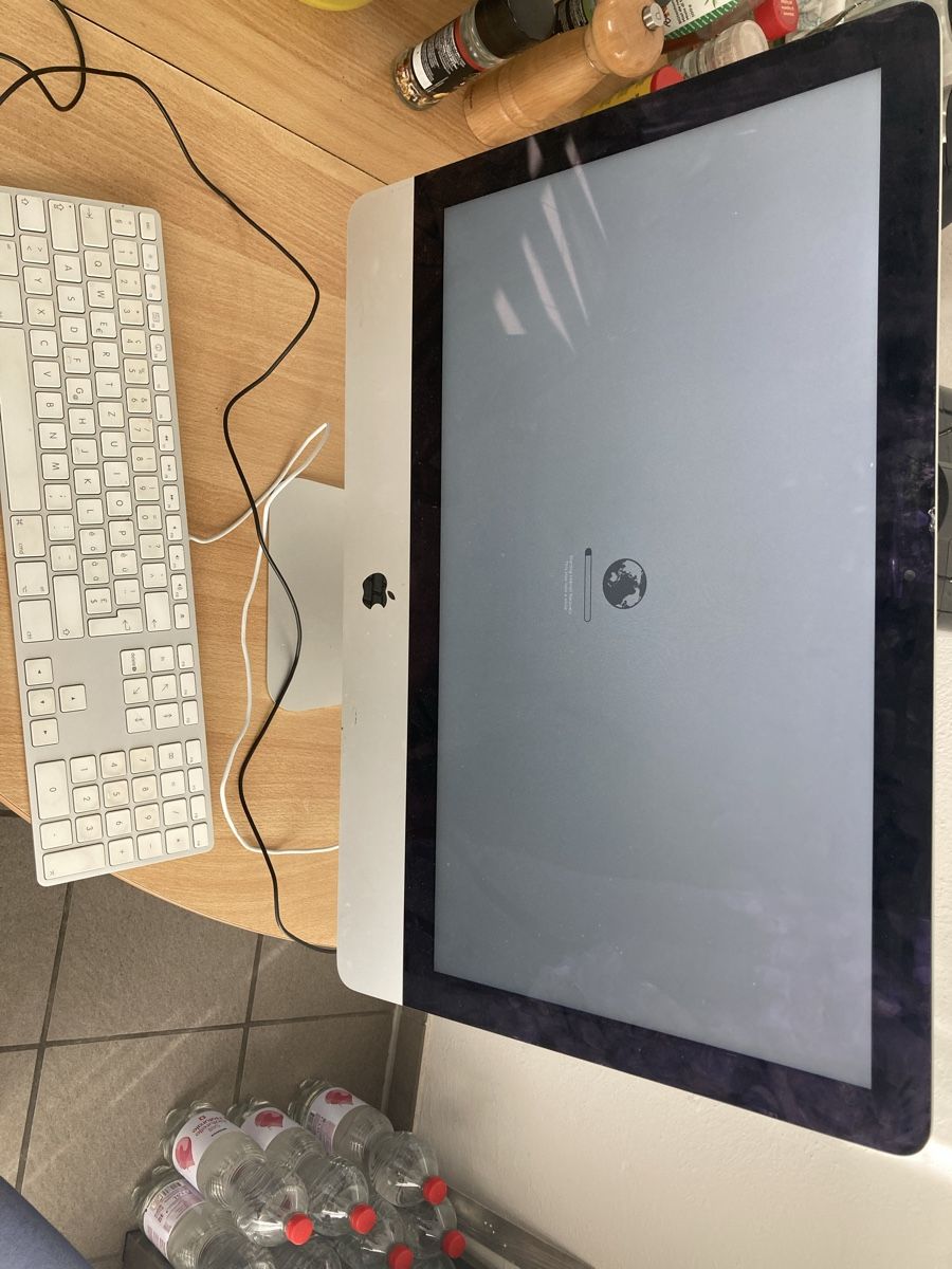 Apple PC: iMac 21.5“  – Difettoso da Flawil venduto da rcnkr 6