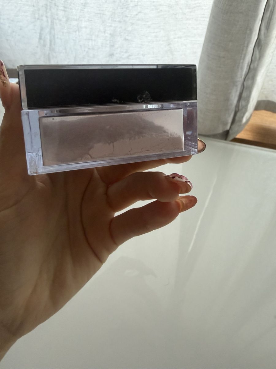 Huda Beauty Make-up: Huda Beauty Easy Bake Puder – Usato da Kirchberg BE venduto da lea_kb6y 1