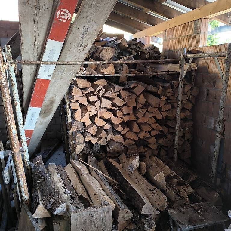 Scaffali: Holzgestelle – Usato da Walliswil-Nbipp venduto da australien2007 1