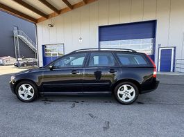 Volvo V50 Kombi schwarz guter Zustand