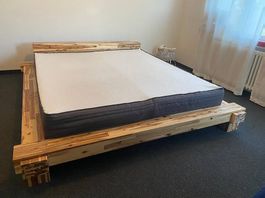 Massivholzbett 180x200 cm inkl. 2 Lattenroste