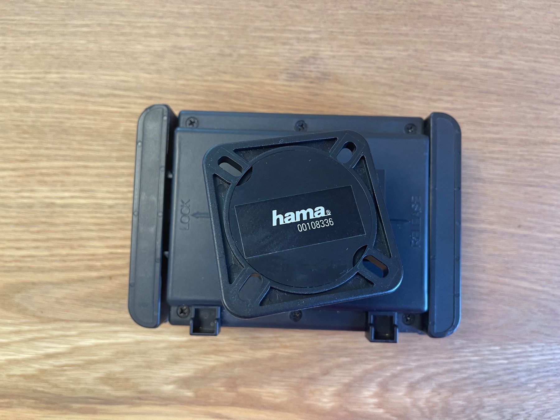 Hama Staffa per monitor: Handy Tablet Halterung von Hama – Usato da Wil SG venduto da WauWauBoutique 1