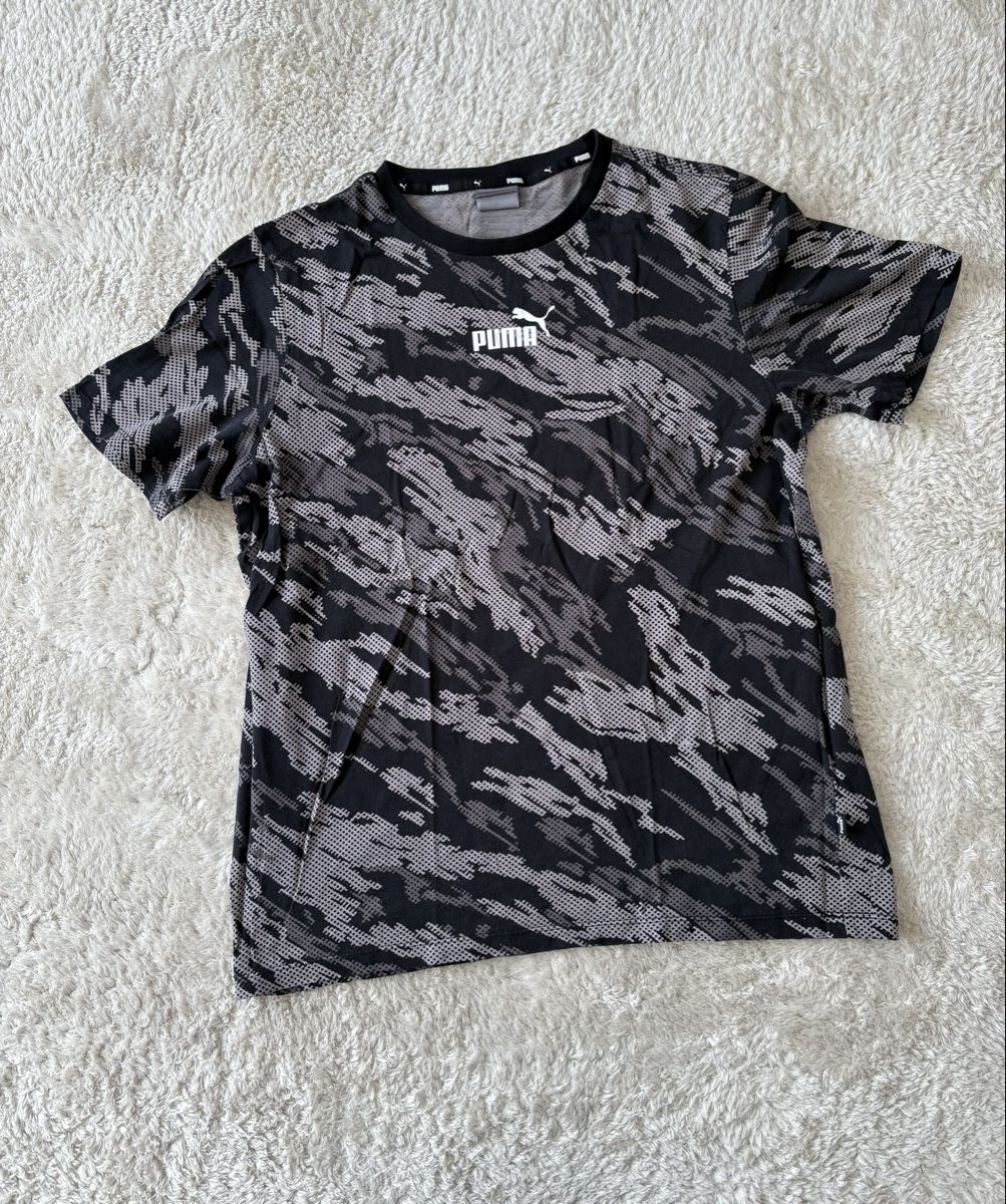 Puma T-shirt: T-shirt Puma Gr.M – Usato da Münchenstein venduto da cyoni
