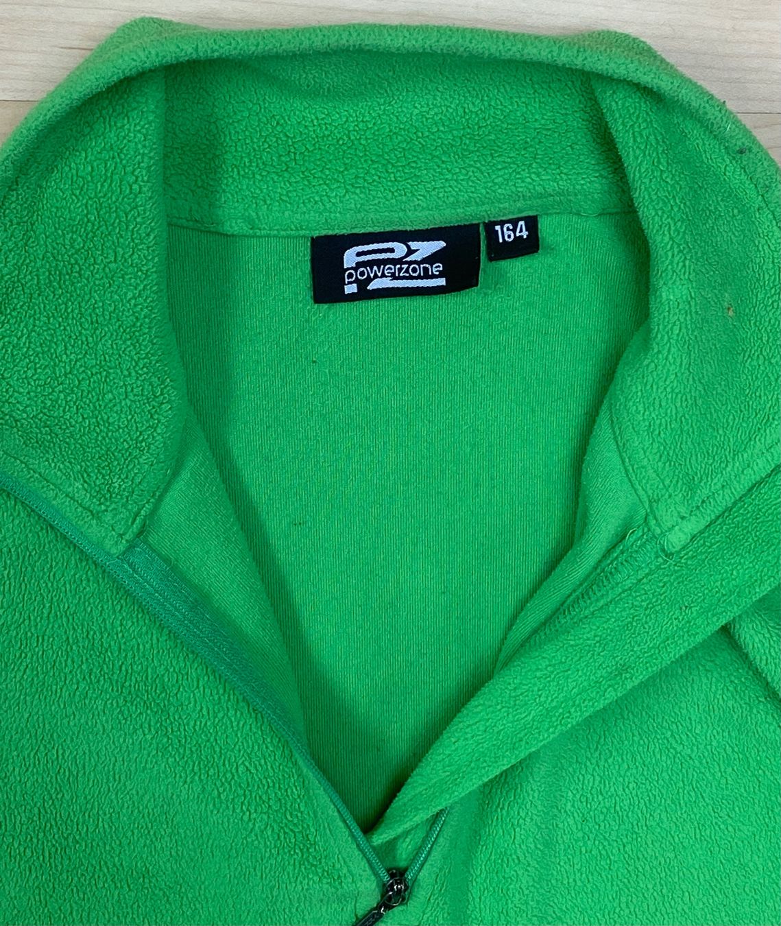 Maglioni & Felpe: 1 Fleece Pullover / Pulli hellgrün, Grösse 164 von POWERZONE – Usato da Schnottwil venduto da Chasarmar 2
