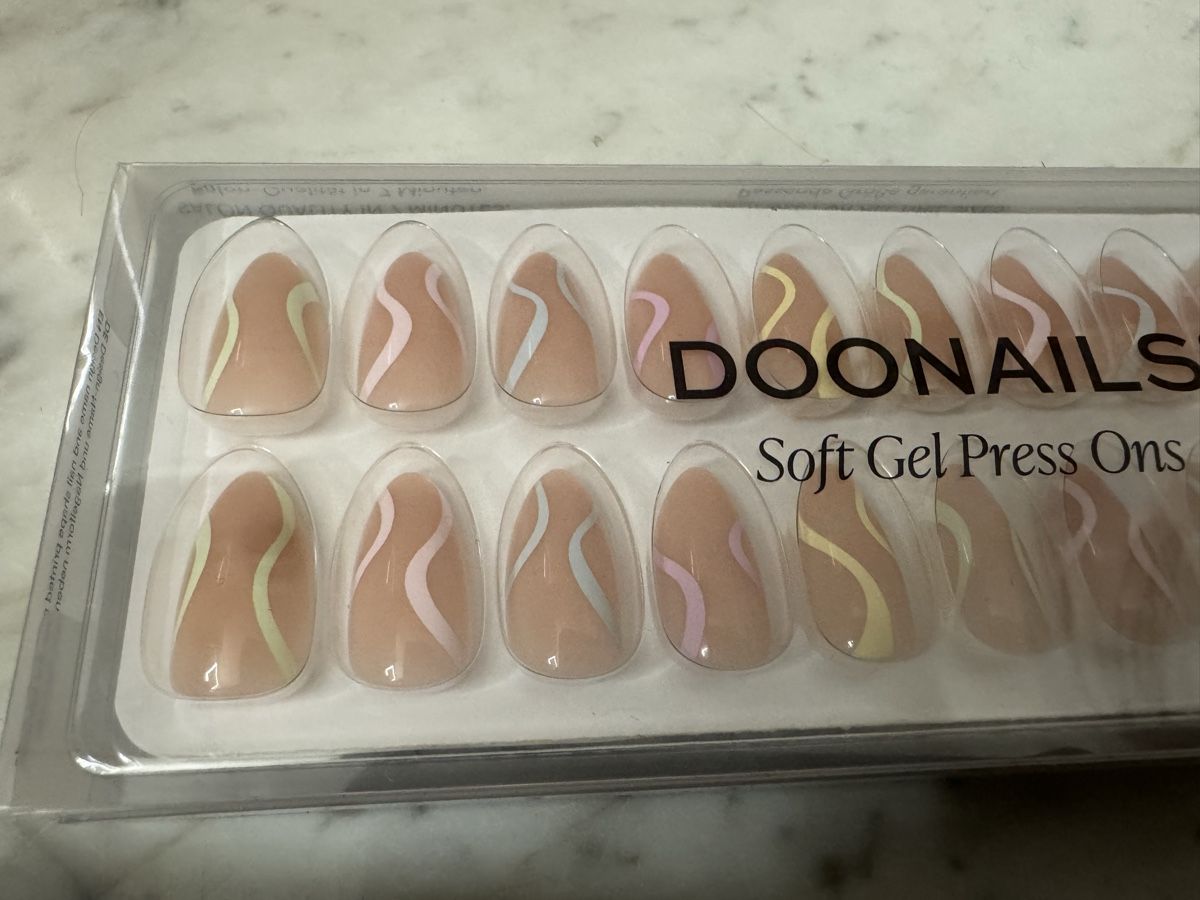 Unghie finte: Doonails Ungeöffnet short Square / short almond – Nuovo e nell'imballaggio originale da Luzern venduto da wet_7bm6 3