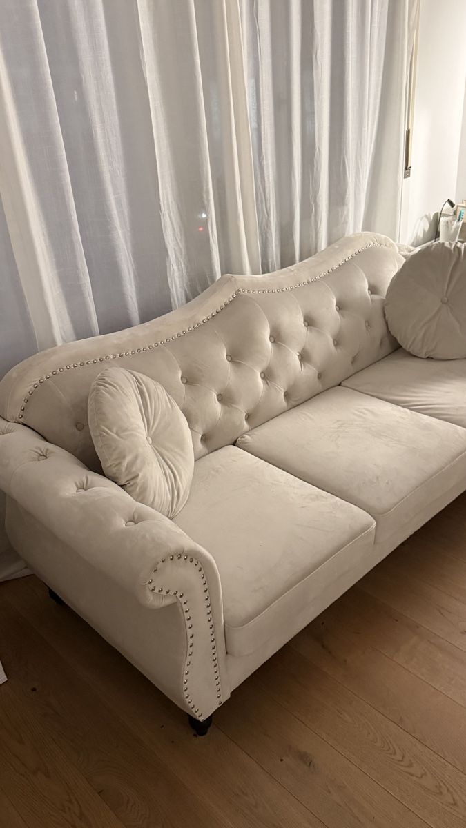 Beliani Sofas: 3-Sitzer Sofa Samtstoff hellbeige – Neuf (Voir description) à Bern par ali_kd27 1