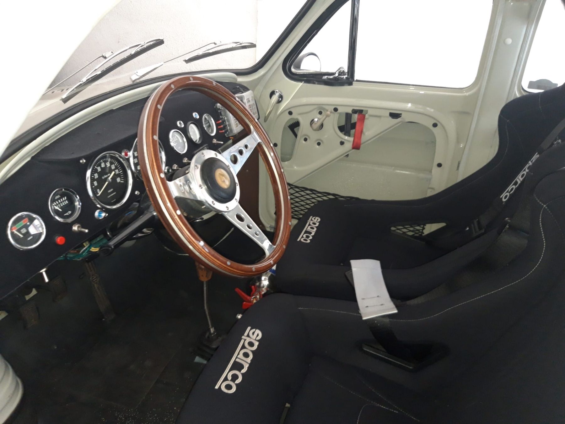 Renault Autos: Renault Dauphine Proto – Gebraucht aus Erstfeld von Peach78 5