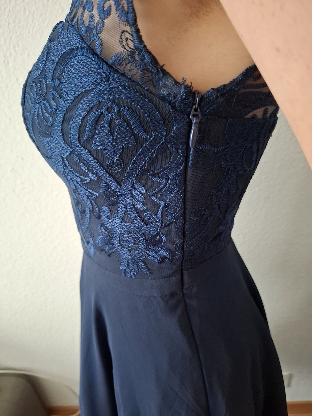 Vestiti: Kleid – Usato da Bern venduto da M_F20 3