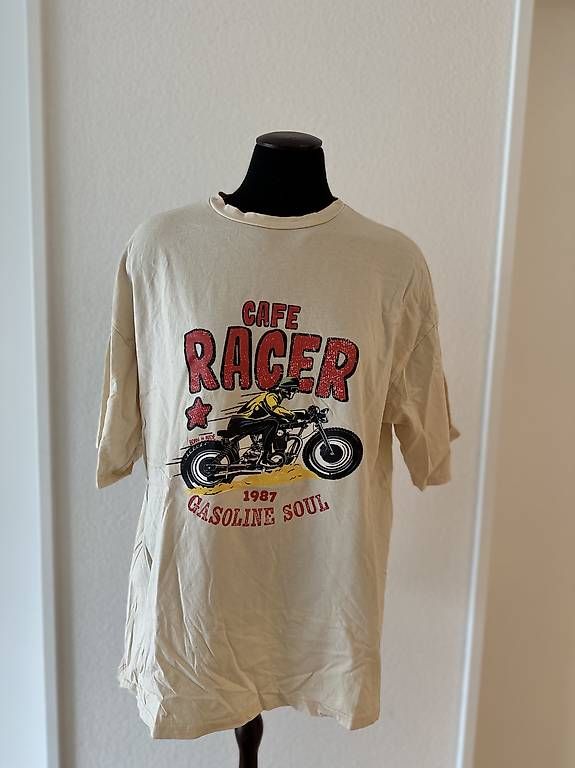 T-shirt: Tshirt – Usato da Endingen venduto da sab_2gdk