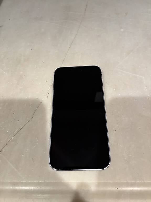 Portables: Apple iPhone 14 blau mit Verpackung und Kabel – D'occasion à Davos-Wolfgang par Davosneal