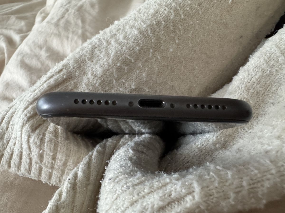 Apple Portables: Apple Iphone 11 128 GB – D'occasion à Bözberg par eli_rz6q 2