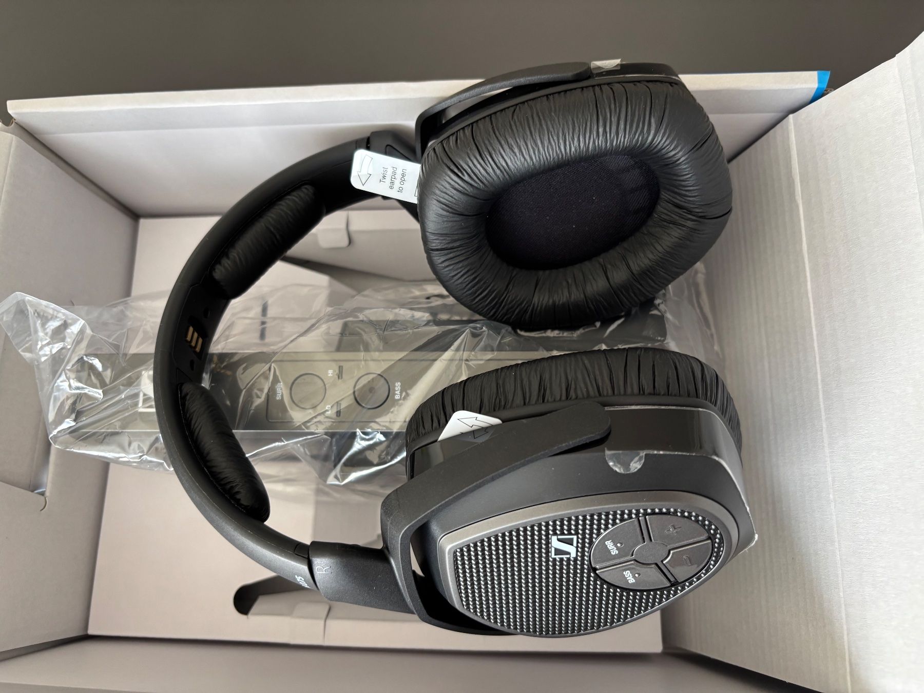 Sennheiser Cuffie: Funkkopfhörer Sennheiser RS 175 – Nuovo (secondo la descrizione) da Uzwil venduto da bawebo 2
