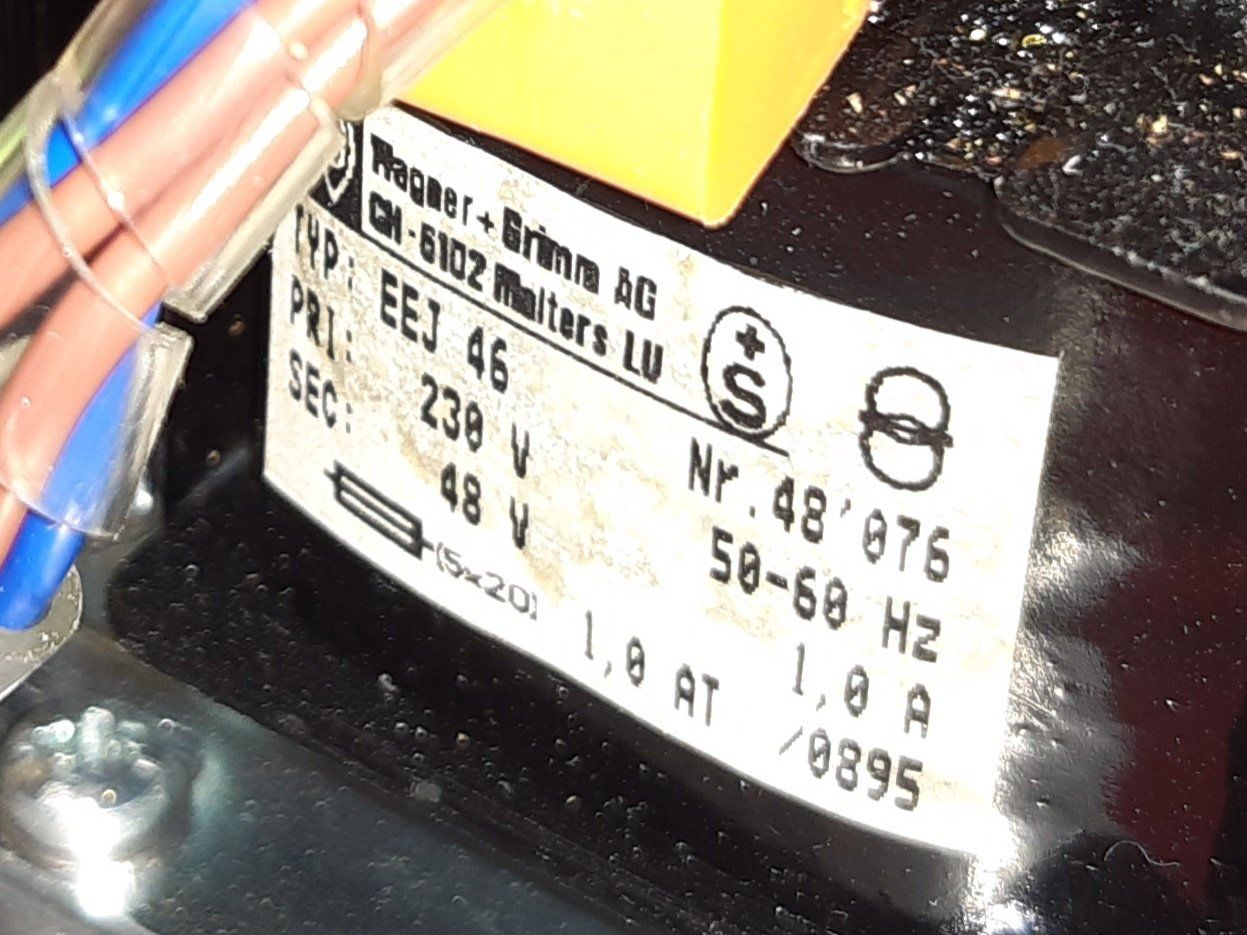 Componenti elettronici: 2 Stk. Transformatoren, 12V & 48V, ungtestet! Inkl. Schalter – Usato da Lohn-Ammannsegg venduto da Molch7 9