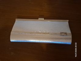 Handtasche Silber mit Kettchen