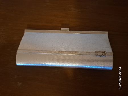 Handtasche Silber mit Kettchen
