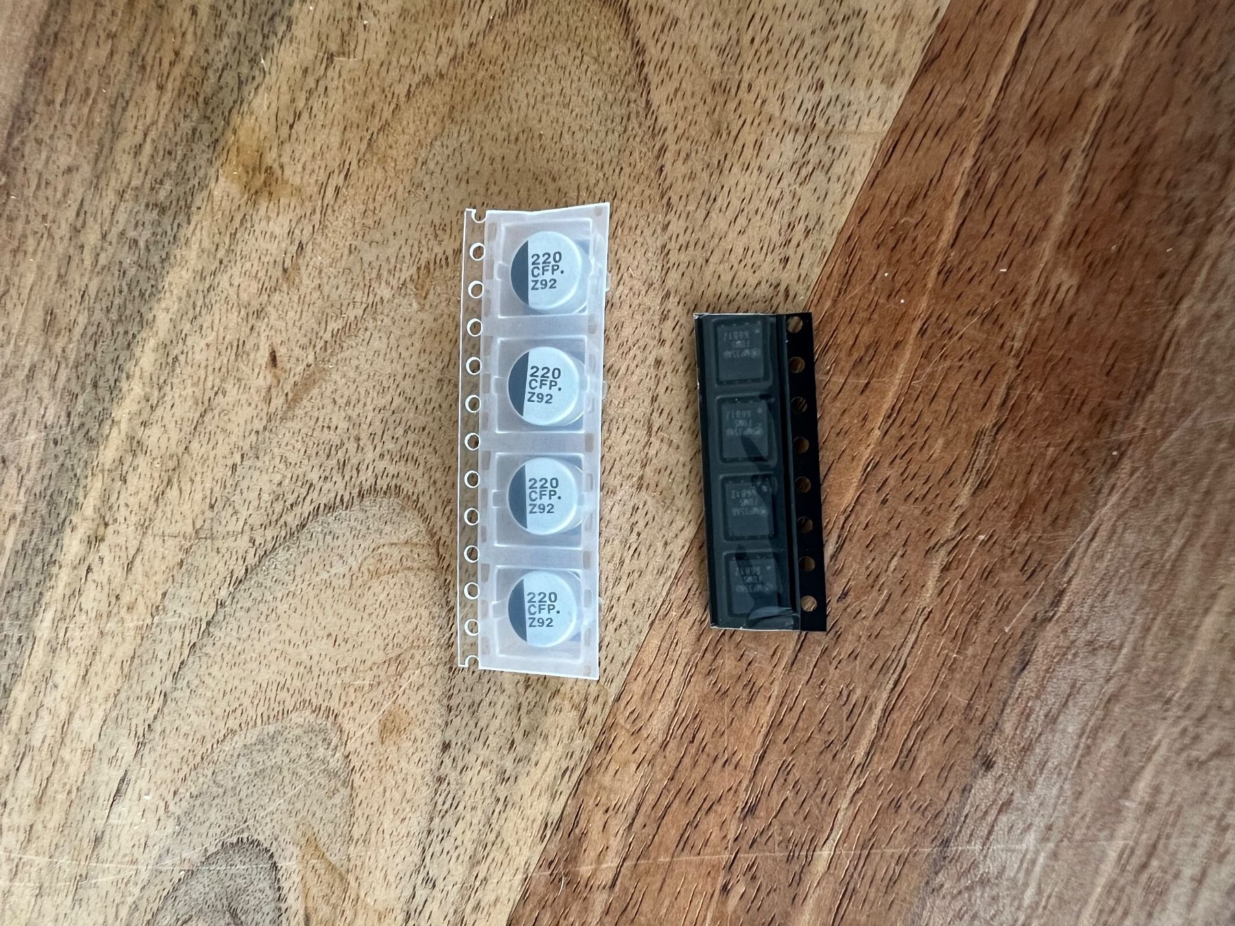 Hubs & Switches: UpTone Audio EtherREGEN Netzwerk-Switch defekt – Défectueux à Kehrsiten par Schori8 2