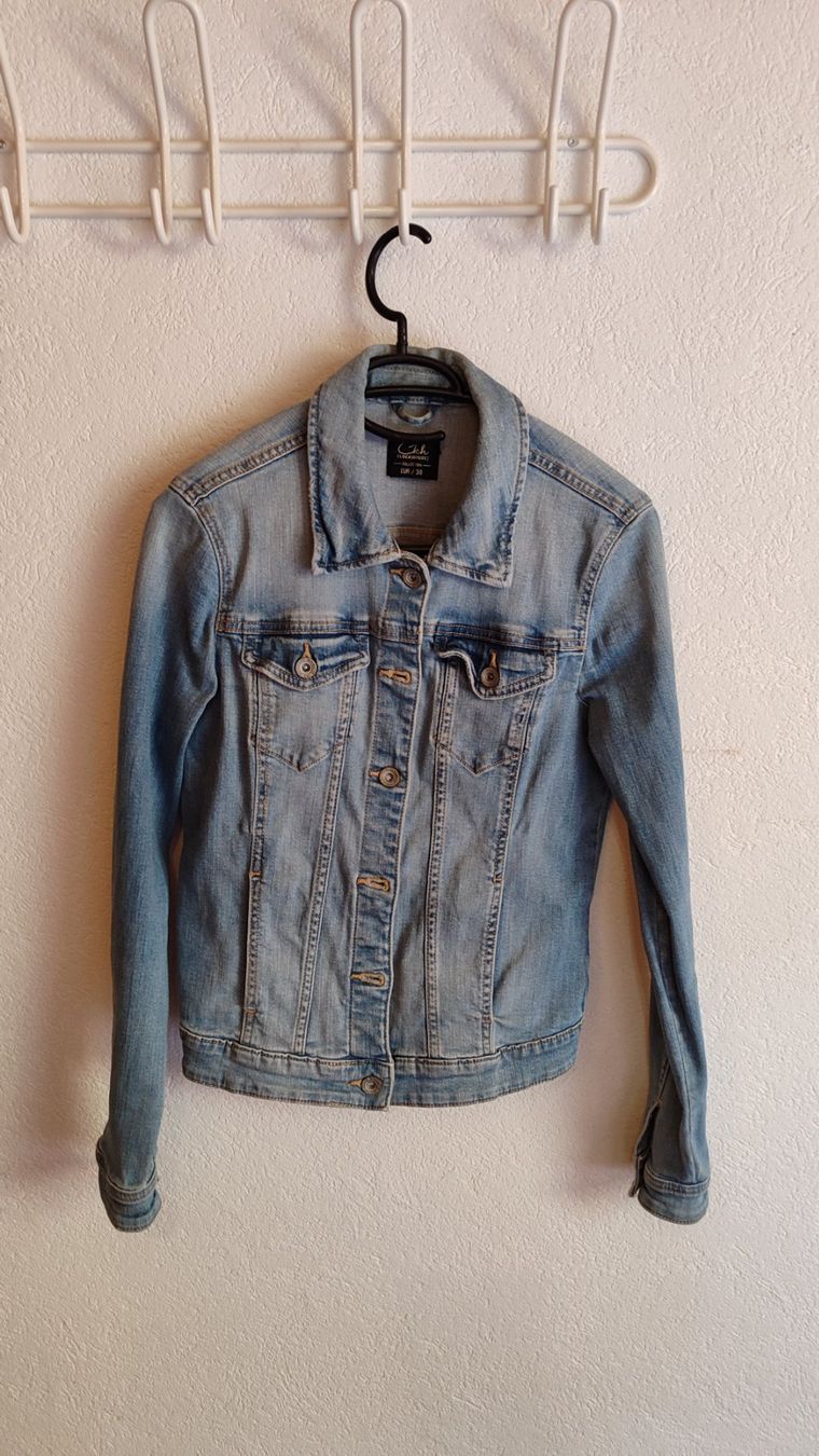 Zara Jacken: Jeans-Jacke Gr. 38 NEU! – Neu und originalverpackt aus Brüttisellen von nic_xm7s 3