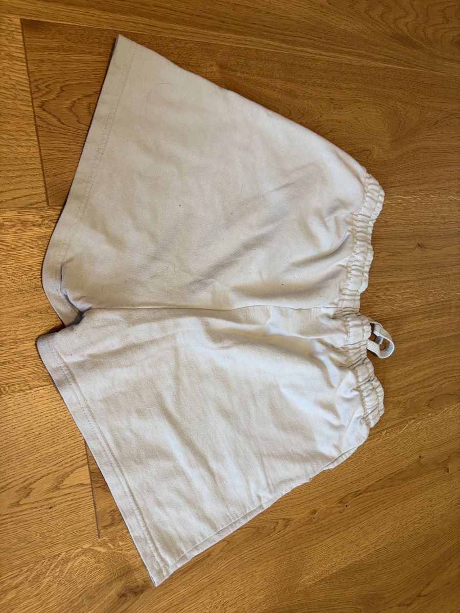 Hosen: Pantaloncini  – Gebraucht aus Comano von gea_98nj 1