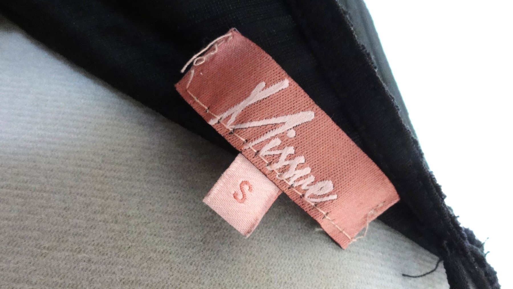 Altra biancheria intima: Bralette, schwarzer Samt, Gr. S – Usato da Samedan venduto da chickenrun01 4