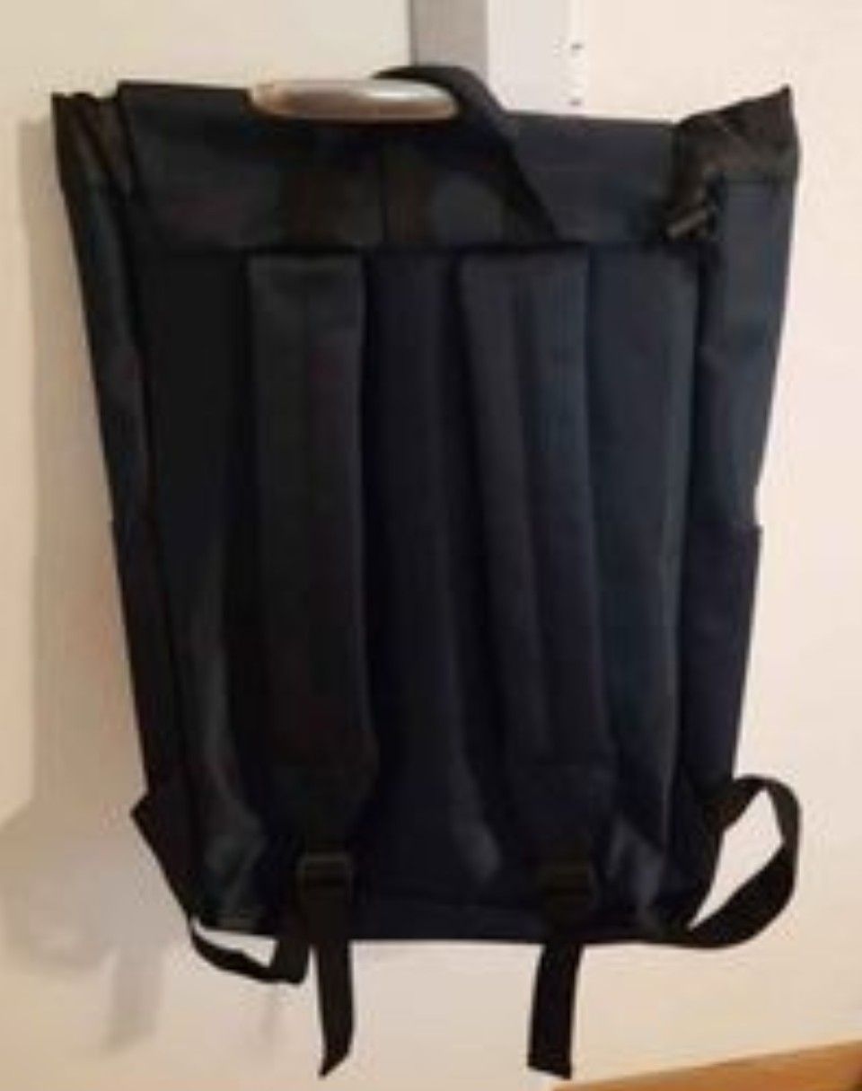 Zaini: dunkelblauer Rucksack von SPIRAL – Nuovo (secondo la descrizione) da Wislikofen venduto da Ana.Gomes 1