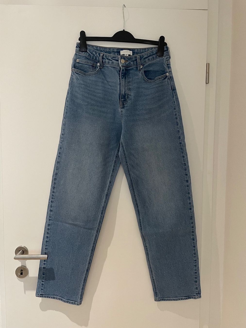 H&M Jeans: Jean - H&M – Nuovo (secondo la descrizione) da La Chaux-de-Fonds venduto da ju_paol2