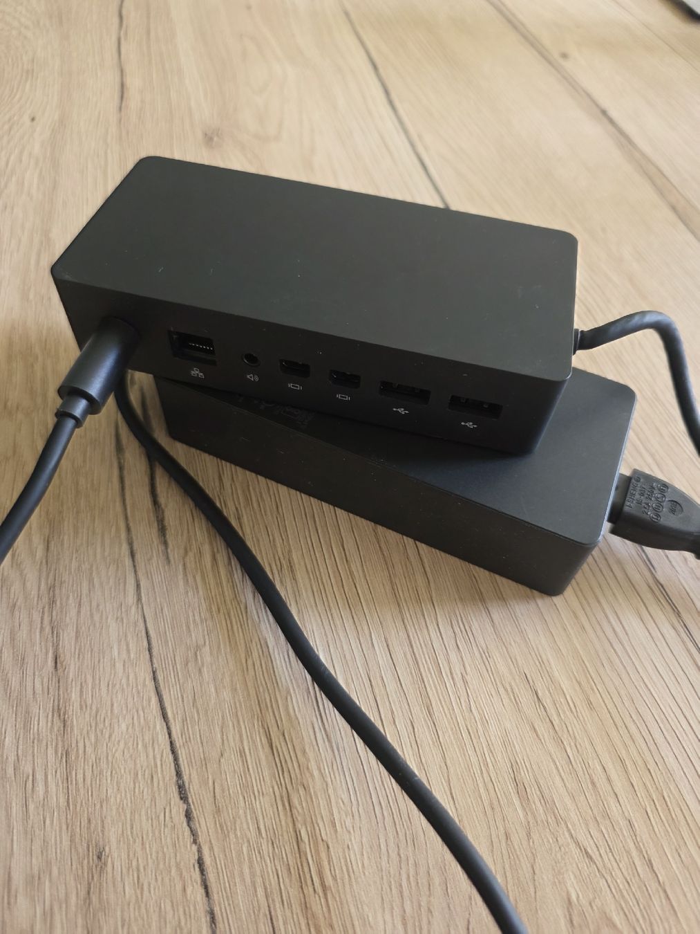 Microsoft Docking station: Surface Ladegerät Doking Station Microsoft – Usato da Affoltern am Albis venduto da DM-3