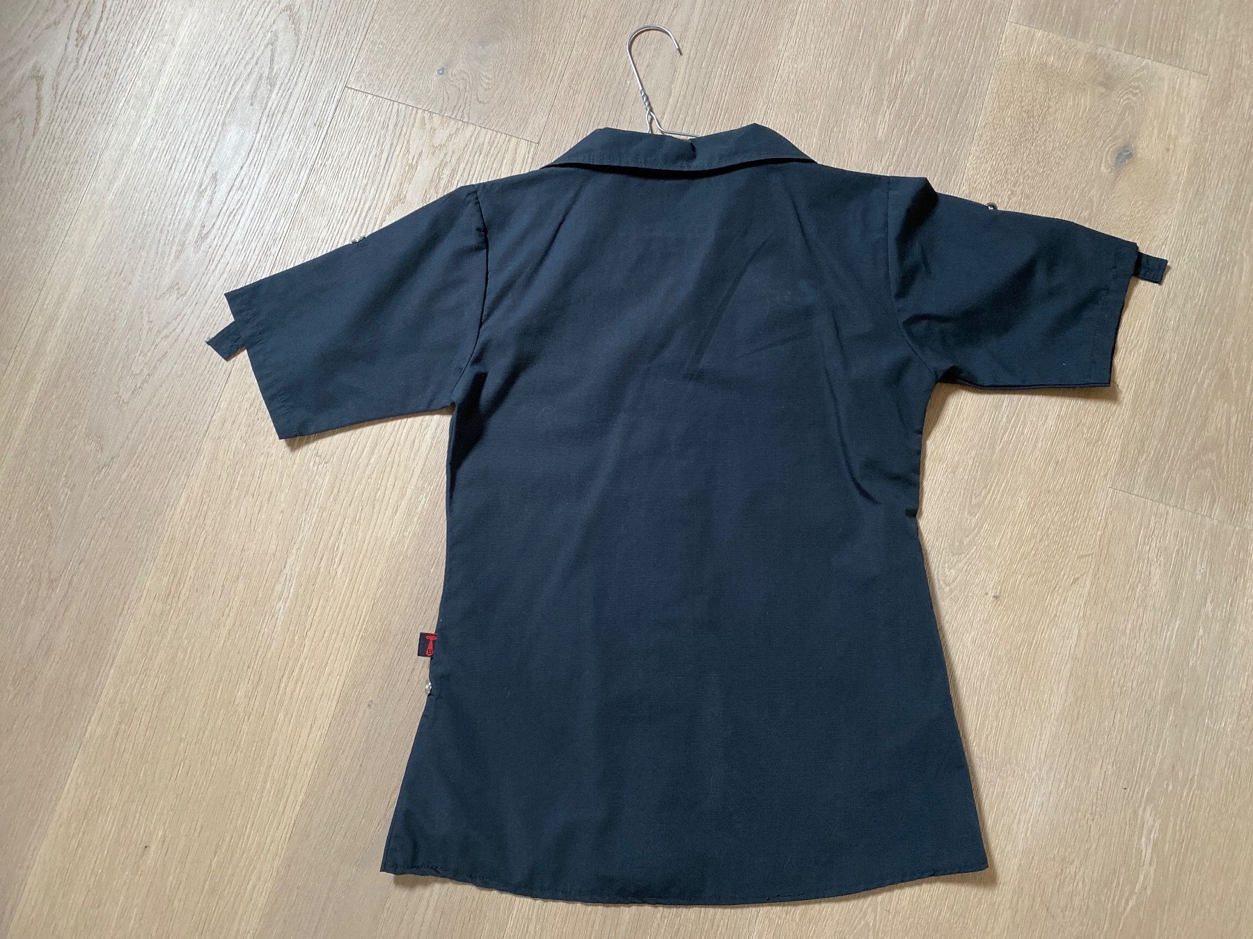 Blusen: Neue schwarze Kurzarmbluse Grösse S – Gebraucht aus Winkel von Flyhy2020 2
