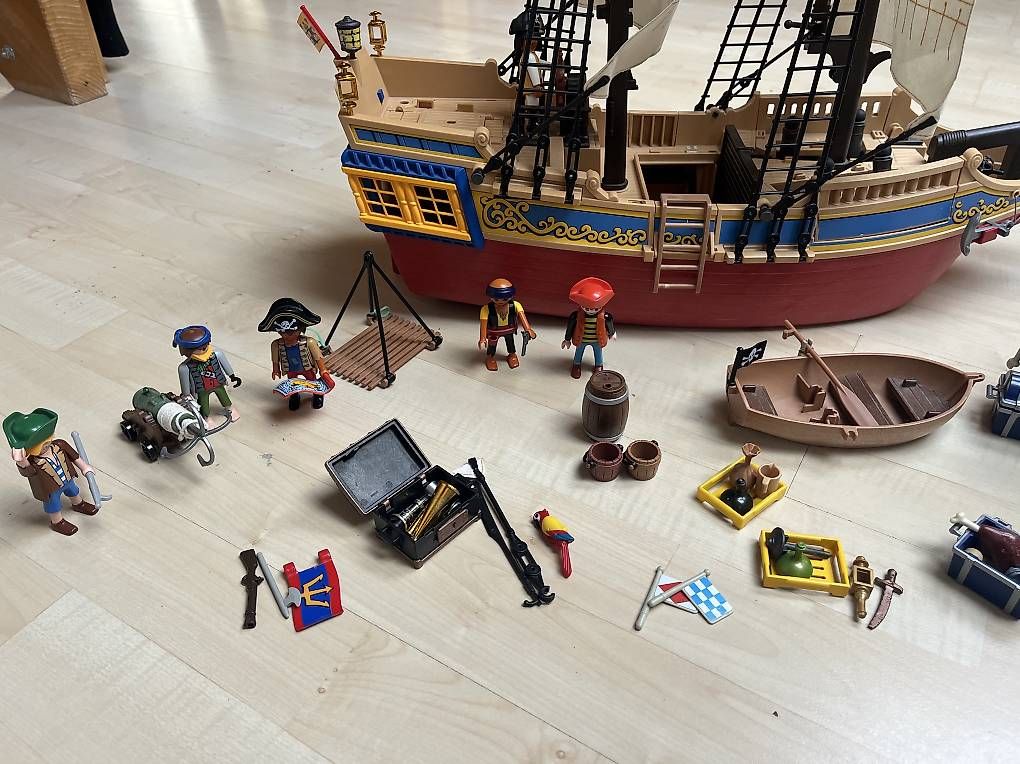 Playmobil Giocattoli: Playmobil Piratenschiff mit Insel – Usato da Neftenbach venduto da brandye 2