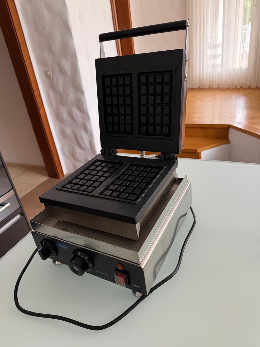 Elettrodomestici da cucina: Waffelautomat Maxima 2000W Edelstahl, gebraucht – Usato da Wil SG venduto da yus_f6cx 2