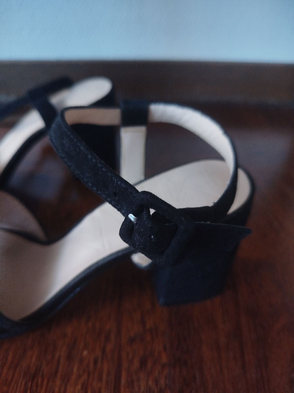 Mango Chaussures femmes: Riemensandalen mit mittlerer Absatzhöhe – D'occasion à St. Gallen par jbu_ns6v 2